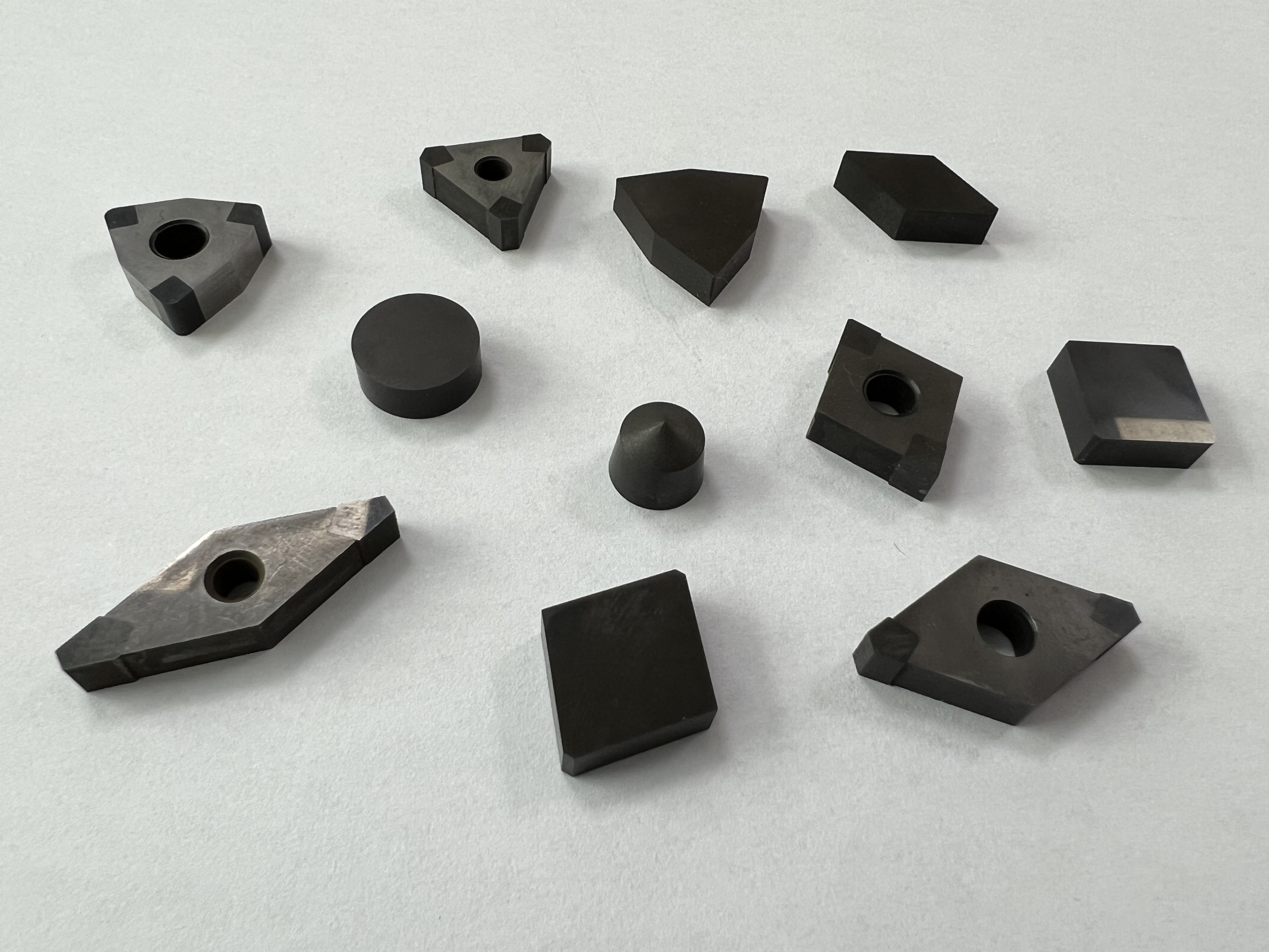 PCBN刀片性能優(yōu)秀的秘密？在制作過(guò)程中這些因素會(huì)影響